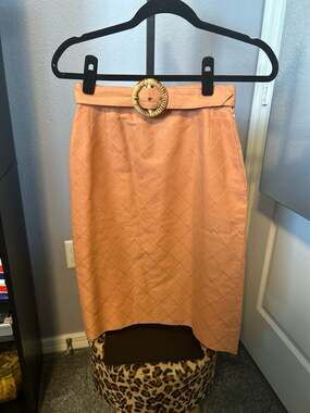 Vintage Valentino Garavani Miss V Quilted Peach Cotton Pencil Skirt with Belt